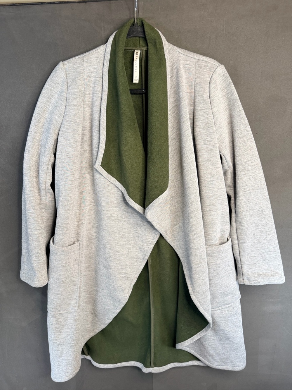 Women’s Fabletics Moscow Coat gray heather & dark green fleece lining Size XS
